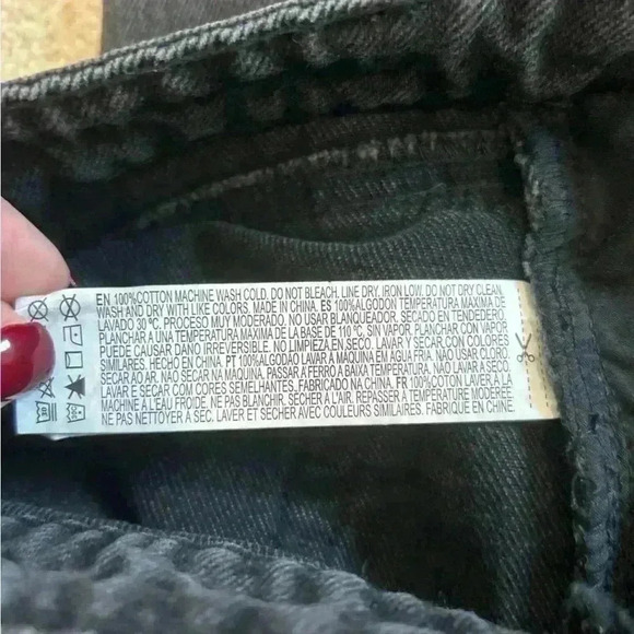 Forever 21 black denim high rise jeans in size 25 - Picture 6 of 6